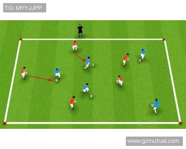 足球明星手势连招视频揭秘如何在球场上炫技与传达战术的完美结合 足球明星手势连招视频揭秘如何在球场上炫技与传达战术的完美结合