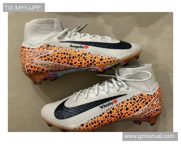 足球明星男士必备好鞋推荐助你提升球场表现与时尚魅力