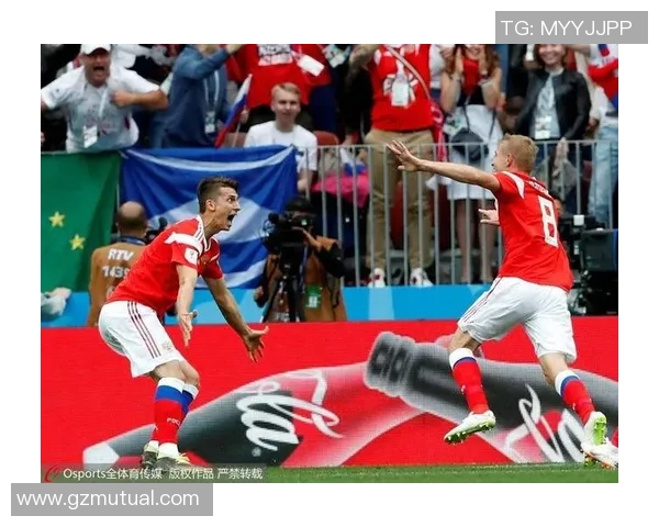 足球明星们的幽默瞬间大集合搞笑漫画带你领略他们的另一面