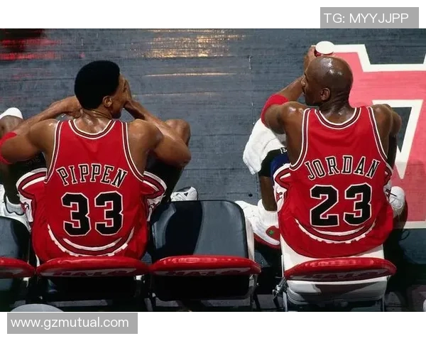 乔丹传奇:从篮球场到商业帝国的辉煌人生与不屈精神 乔丹传奇:从篮球场到商业帝国的辉煌人生与不屈精神